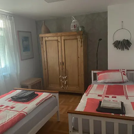 Apartment Ferienwohung Am Felsenwanderweg Im Pfaelzerwald *
